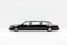 Load image into Gallery viewer, GCD 1/64 Lincoln Town Car Limousine
