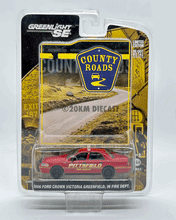Load image into Gallery viewer, Greenlight 1/64 County Roads Series 5 Ford Crown Victoria Greenfield Fire Department
