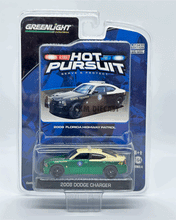 Load image into Gallery viewer, Greenlight 1/64 Hot Pursuit Series 4 2008 Dodge Charger Florida Highway Patrol
