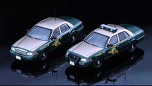 Load image into Gallery viewer, Rollin 1/64 - Ford Crown Victoria Police Interceptor - New Hampshire State Police
