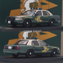 Load image into Gallery viewer, Rollin 1/64 - Ford Crown Victoria Police Interceptor - New Hampshire State Police
