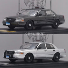 Load image into Gallery viewer, Rollin 1/64 - Ford Crown Victoria Police Interceptor - Connecticut State Police
