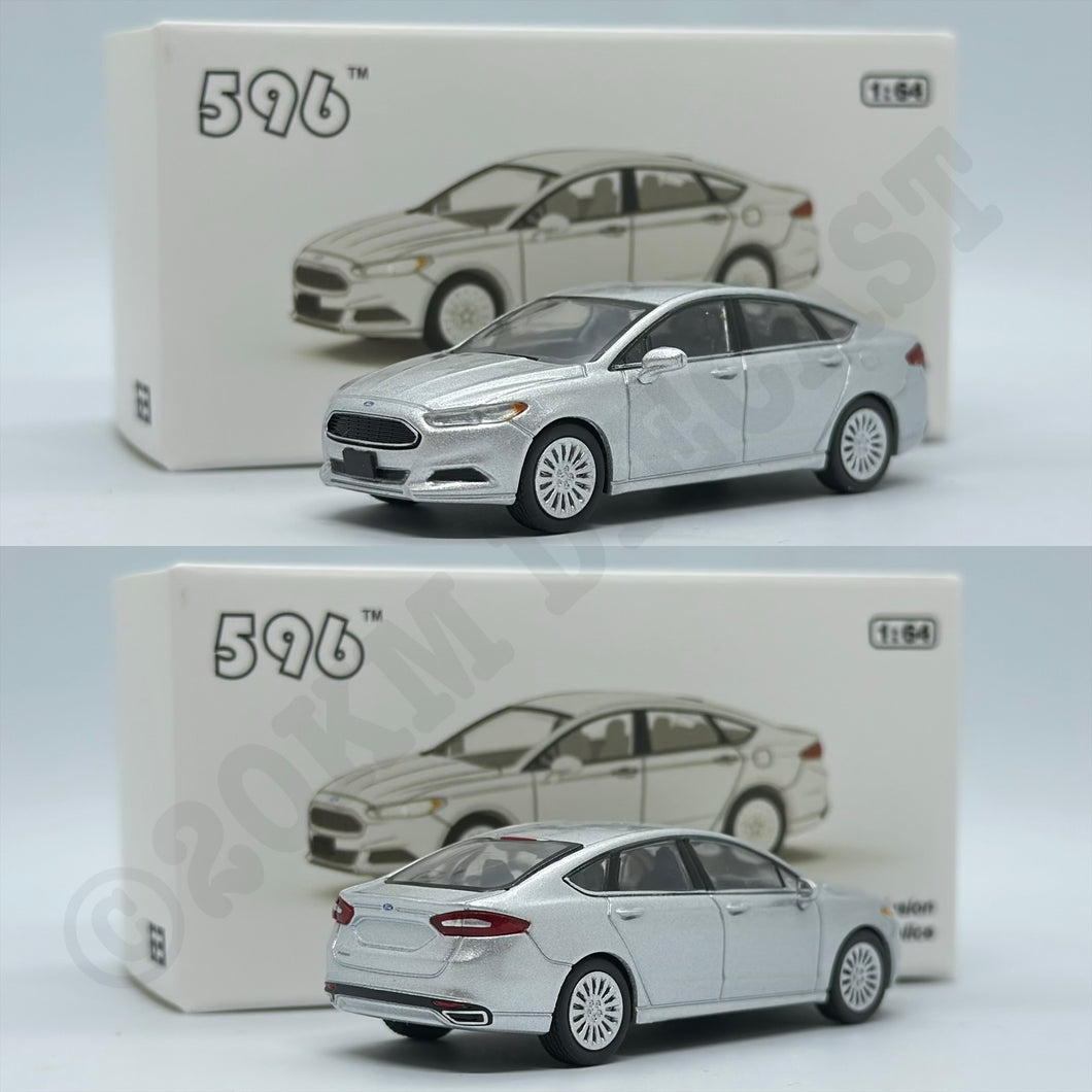 596 Model 1/64 2013 Ford Fusion - Sliver