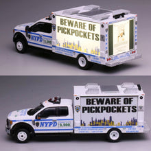 Load image into Gallery viewer, 596 1/64 Ford F550 NYPD Crime Scene Unit (With working light box)
