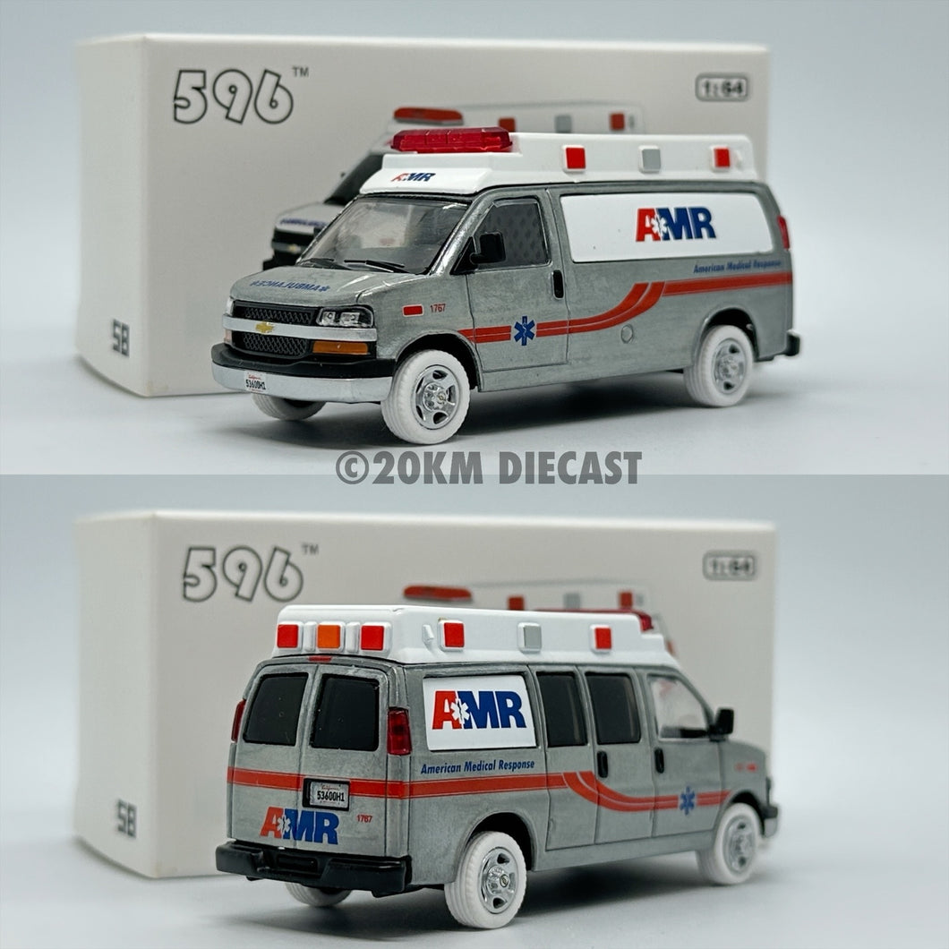 596 Model 1/64 Chevrolet Express (Facelift) - American Medical