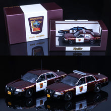 Load image into Gallery viewer, Rollin 1/64 - Ford Crown Victoria Police Interceptor - Minnesota State Patrol
