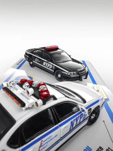 Load image into Gallery viewer, [Pre-order] Rollin APAxpo Exclusive 1/64 Impala New York Police Department NYPD 2 cars Set
