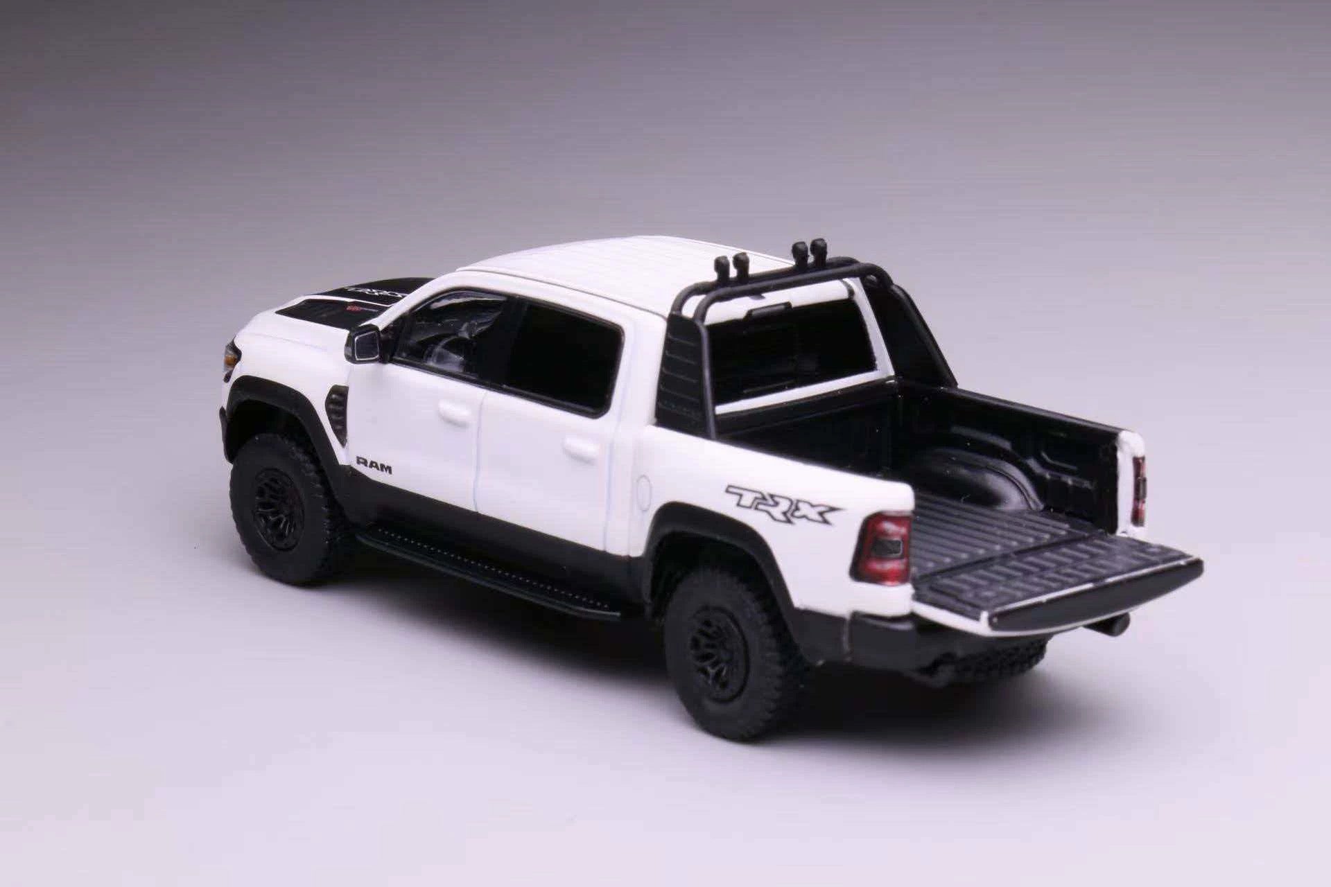 596 Model 1/64 Dodge Ram 1500 TRX Sport – 20KM Diecast