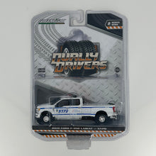 Load image into Gallery viewer, Greenlight 1/64 Dually Drivers Series 2 - 2019 Ford F-350 Dually - New York City Police Dept (NYPD)

