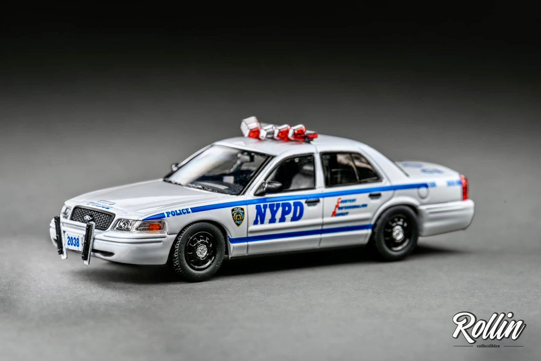 [Pre-Order] Rollin 1/64 Ford Crown Victoria Police Interceptor - New York Police Department (NYPD)