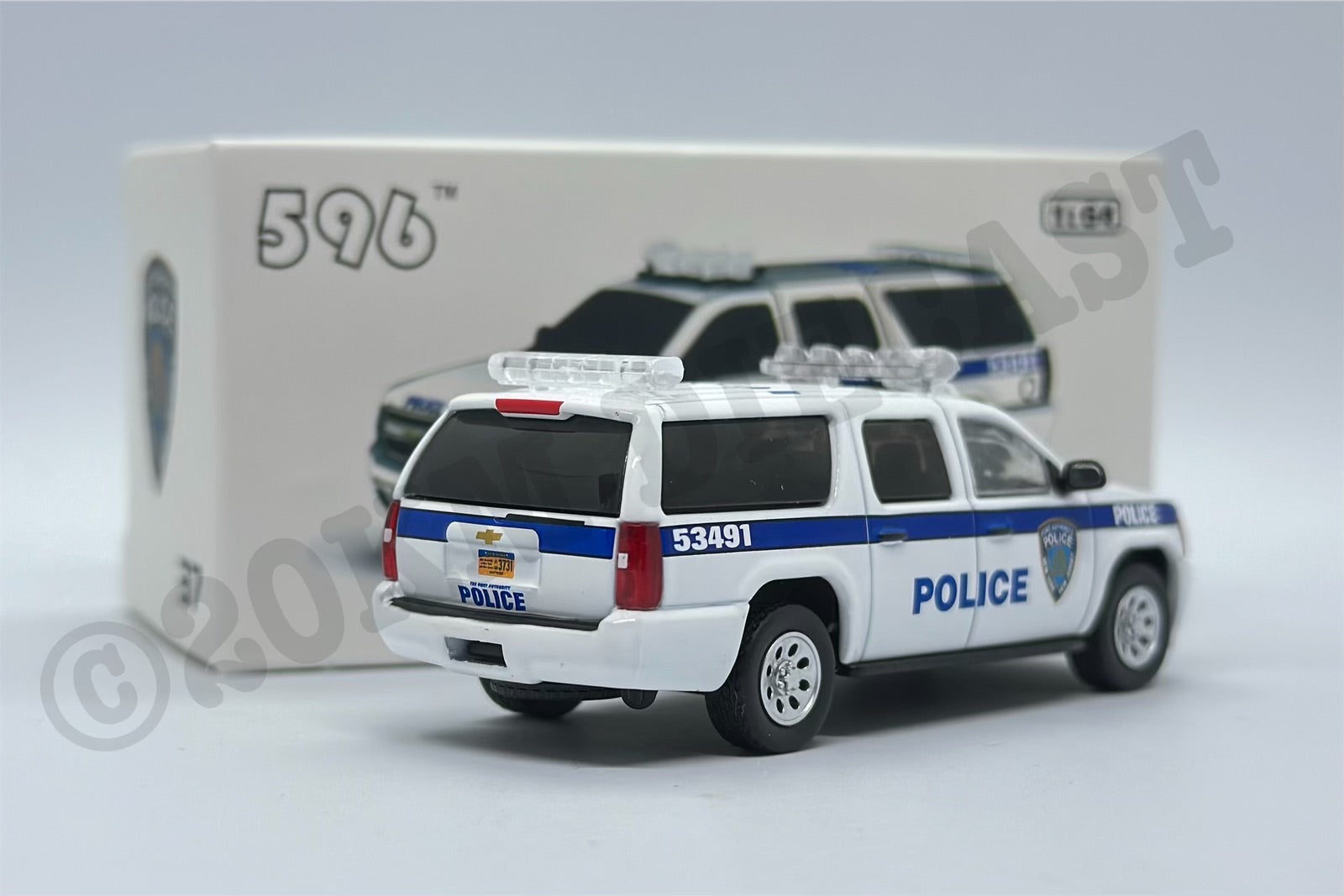 596 Model 1/64 Chevrolet Suburban - New York New Jersey Port Authority ...