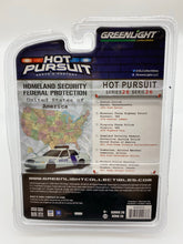 Load image into Gallery viewer, Greenlight 1/64 Hot Pursuit Series 26 - 2011 Ford Crown Victoria Police Interceptor - Homeland Security Federal Protective Police - #42830-D
