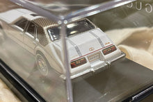 Load image into Gallery viewer, Hot Wheels X Gucci 1982 Gucci Cadillac Seville 100th Anniversary (Free Shipping)
